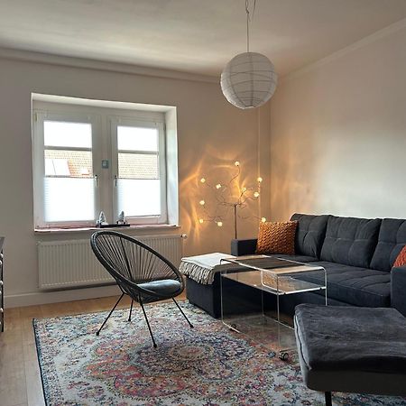 Schoene Neue 4 Zimmer Wohnung Mit Sued-Balkon Bis 8 Personen Наумбург Екстериор снимка